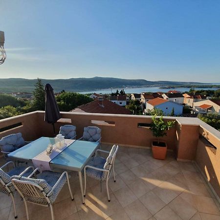 Allure Apartment Kornić Екстериор снимка
